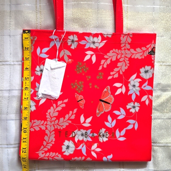 NWT Ted Baker Red Floral Glossy Tote - Picture 11 of 15